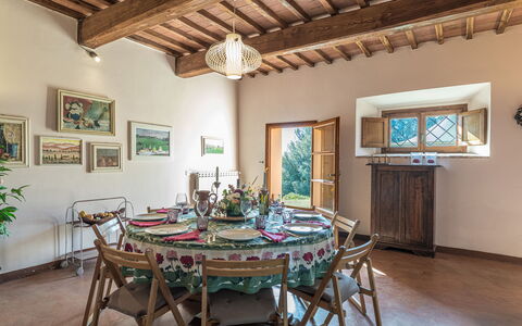 Villa Belvedere: Table, Property, Furniture, Picture Frame, Plant, Wood, Chair, Interior Design, Architecture, Floor