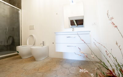 Accommodation:&nbsp;Nespola Holiday Home