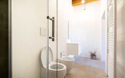 Accommodation:&nbsp;Nespola Holiday Home