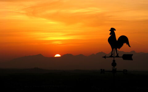 Villa Botinaccio: Sky, Cloud, Plant, Afterglow, Red Sky At Morning, Sunlight, Dusk, Natural Landscape, Sunset