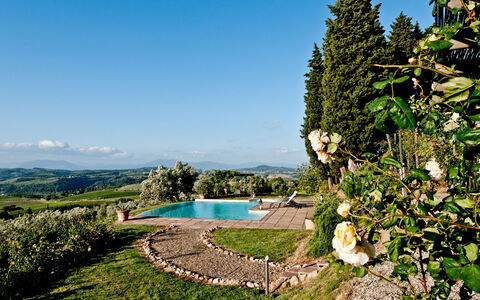 Cottage Botinaccio: Sky, Plant, Nature, Natural Landscape, Water, Tree, Land Lot, Swimming Pool, Grass, Flower