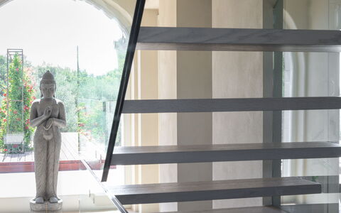 Villa Lilli & Spa: Building, Wood, Plant, Shade, Floor, Door, Flooring, Tree, Tints And Shades, Hardwood