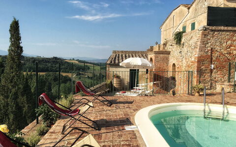 Casa Le Crete: Sky, Water, Property, Building, Cloud, Window, Plant, Swimming Pool, Leisure, Tree