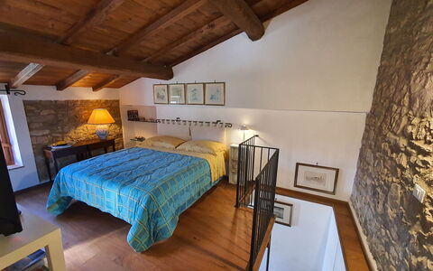 Il Cantuccio: Property, Comfort, Wood, Bed Frame, Interior Design, Floor, Bed, Pillow, Hardwood, Building