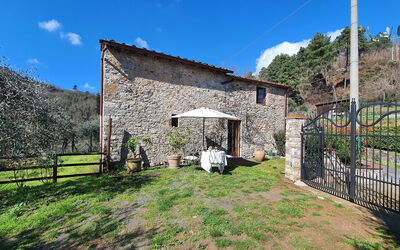 Il Cantuccio: Sky, Cloud, Plant, Property, Building, Tree, Land Lot, Rural Area, Cottage, Grass