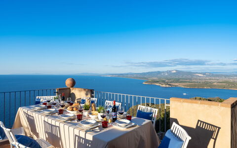 Sunset Sea View, Baratti, Populonia, Wifi, Ac: Water, Sky, Table, Furniture, Property, Cloud, Blue, Chair, Azure, Nature