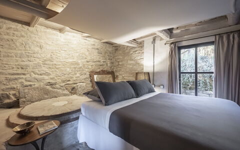 Mulino Morandi: Property, Furniture, Building, Comfort, Wood, Interior Design, Lamp, Floor, Picture Frame, Flooring