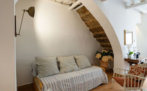 La Piccina: Property, Furniture, Comfort, Wood, Houseplant, Interior Design, Picture Frame, Architecture, Bed Frame, Floor