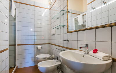 Accommodation:&nbsp;Monache 3 975.3