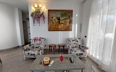 Appartamento Mare Azzurro: Table, Furniture, Property, Chair, Wood, Building, Interior Design, Architecture, Picture Frame, Floor