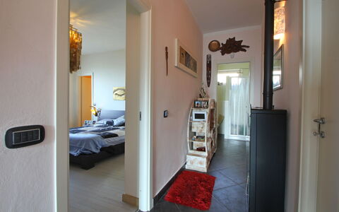 Panorama: Property, Picture Frame, Comfort, Interior Design, Door, Wood, Hall, Flooring, Real Estate, Building