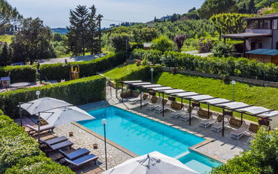 Accommodation:&nbsp;Casalvecchio 200.3