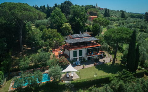 Chianti Hills Apartment, Pool, Ac: Shrub, Garden, Leisure, Estate, Shade, Lawn, Eco Hotel, Yard, Hacienda, Backyard