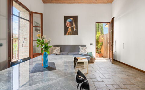 Torri 15 Holiday Home: Plant, Building, Picture Frame, Flower, Houseplant, Wood, Flooring, Interior Design, Floor, Flowerpot