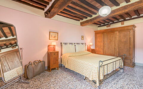 Il Palazzetto Francigena, Monteriggioni: Property, Furniture, Building, Comfort, Wood, Interior Design, Architecture, Floor, Flooring, Drawer