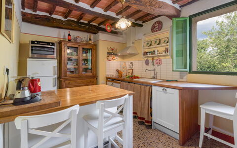 Il Palazzetto Francigena, Monteriggioni: Cabinetry, Countertop, Furniture, Table, Property, Window, Kitchen, Wood, Drawer, Interior Design