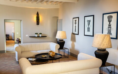 Appartamento Vagnucci: Picture Frame, Furniture, Property, Couch, Table, Comfort, Lamp, Interior Design, Wood, Lighting