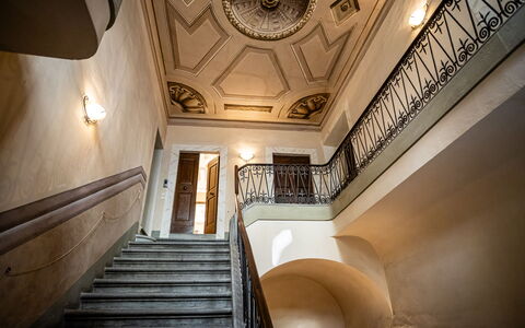 Appartamento Vagnucci: Property, Building, Interior Design, Stairs, Architecture, Wood, Window, House, Ceiling, Symmetry