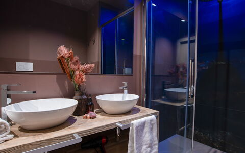 Villa Paradise: Tap, Property, Plumbing Fixture, Furniture, Sink, Building, Purple, Bathroom, Mirror, Interior Design