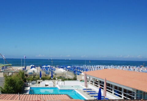 Butterfly With Beach & Breakfast Included: Water, Sky, Cloud, Plant, Coastal And Oceanic Landforms, Swimming Pool, Beach, Leisure, Tree, Horizon