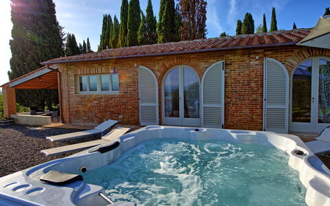 Casa Andrea: Water, Sky, Property, Plant, Window, Cloud, Azure, Tree, Building, Swimming Pool