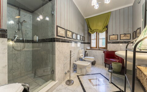 Lounge Flat Camaiore, Wifi, Versilia Coast: Property, Plumbing Fixture, Bathtub, Bathroom, Shower, Building, Interior Design, Architecture, Tap, Floor