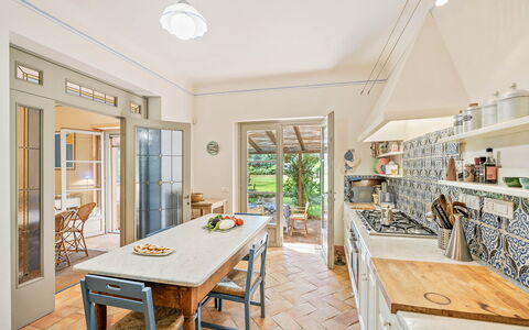 Casale Rosa: Furniture, Interior Design, Flooring, Wood, Kitchen, Countertop, Floor, Ceiling, Cabinetry, Home