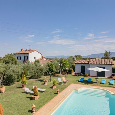 Villa Elena: Estate, Hacienda, Farmhouse, Lawn, Swimming Pool, Yard, Villa, Backyard, Eco Hotel, Plantation