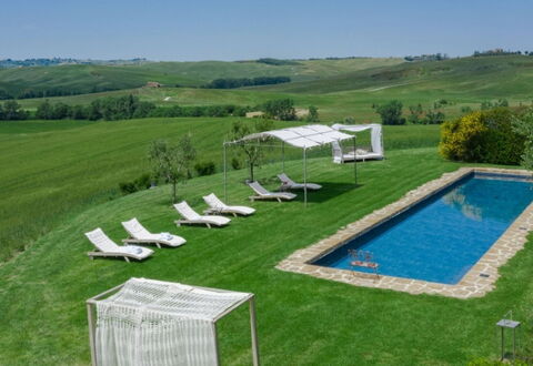 Prugnolo: Grassland, Land Lot, Plain, Lawn, Leisure, Swimming Pool, Meadow, Pasture, Outdoor Furniture, Artificial Turf
