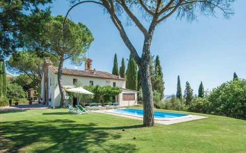 Santo Stefano: Home, Estate, Farmhouse, Villa, Garden, Landscaping, Lawn, Evergreen, Mansion