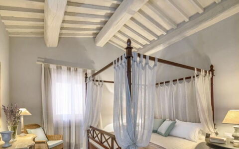 Villa Santa: Furniture, Interior Design, Floor, Flooring, Bed, Wall, Bedroom, Ceiling, Wood, Room