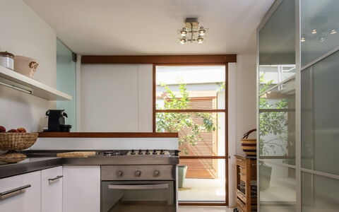 Villa Cala Moresca: Kitchen, Interior Design, Countertop, Wall, Wood, Furniture, Kitchen Appliance, Flooring, Cabinetry, Home