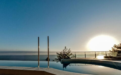 Villa Cala Moresca: Sea, Sunlight, Ocean, Swimming Pool, Dusk, Coast, Evening, Resort, Balcony, Sunrise