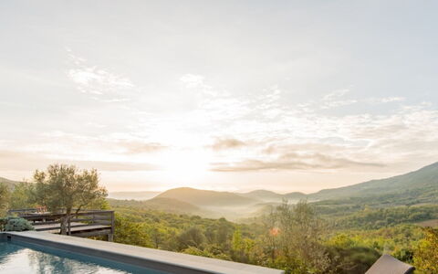 Villa Savino: Mountainous Landforms, Mountain, Hill, Landscape, Highland, Mountain Range, Hill Station, Sunlight, Eco Hotel, Valley