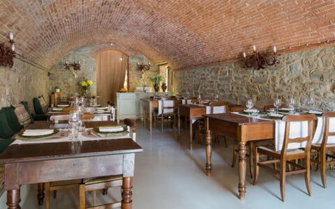 Villa Bel Monte: Furniture, Table, Interior Design, Chair, Kitchen & Dining Room Table, Tableware, Restaurant, Ceiling, Dining Room, Dishware