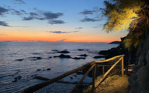 Vistamare: Blue, Water, Body Of Water, Horizon, Rock, Dusk, Coast, Coastal And Oceanic Landforms, Sea, Sunset