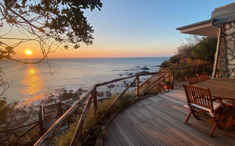 Vistamare: Water, Body Of Water, Horizon, Wood, Coast, Coastal And Oceanic Landforms, Sea, Dusk, Ocean, Shore