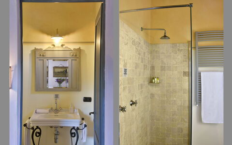 Villa Asia: Bathroom, Plumbing Fixture, Wall, Interior Design, Flooring, Tap, Lighting, Plumbing, Light Fixture, Floor