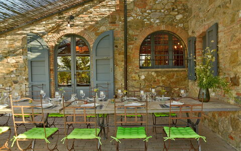 Villa Ginevra: Furniture, Chair, Wall, Table, Kitchen & Dining Room Table, Wood, Interior Design, Outdoor Furniture, Dining Room, Outdoor Table