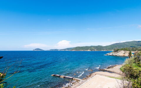 Villa Marciana: Blue, Water, Body Of Water, Mountainous Landforms, Coast, Coastal And Oceanic Landforms, Mountain, Sea, Horizon, Hill