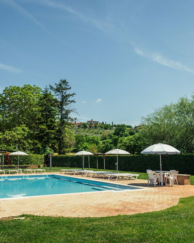 Il Noceto: Tree, Swimming Pool, Shrub, Resort, Garden, Eco Hotel, Landscaping, Shade, Plantation, Hacienda