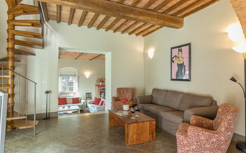 Villa Linchiano: Wall, Interior Design, Furniture, Flooring, Wood, Ceiling, Floor, Couch, Room, Living Room