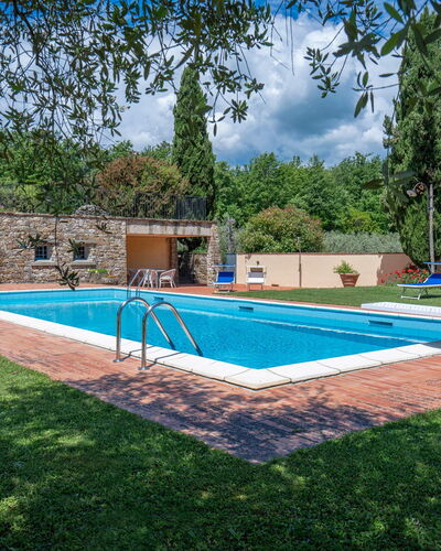 Il Villino Del Collezionista With Pool In Pistoia: Swimming Pool, Garden, Resort, Estate, Hacienda, Eco Hotel, Landscaping, Shade, Villa, Farmhouse
