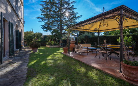 Ely Apartment In Villa, Wifi, Terricciola, Pisa: Garden, Flowerpot, Landscaping, Shade, Flagstone, Houseplant, Yard, Hacienda, Chair, Backyard