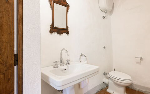 Villa Poggio La Croce: Bathroom Sink, Plumbing Fixture, Wall, Sink, Bathroom, Tap, Plumbing, Interior Design, Flooring, Floor