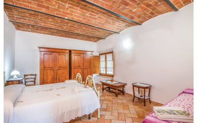 Accommodation:&nbsp;Granaio