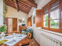 Accommodation:&nbsp;Granaio