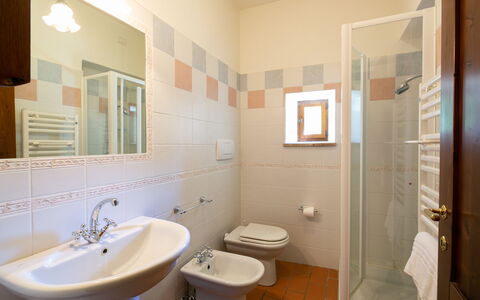 Villa Gelsi: Flooring, Interior Design, Floor, Ceiling, Room, Plumbing Fixture, Bathroom, Tile, Sink