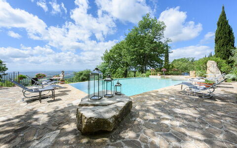 Villa Tregole: Flagstone, Garden, Shade, Landscaping, Outdoor Furniture