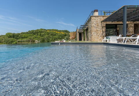 Villa Feronia: Water, Swimming Pool, Reservoir, Resort, Water Feature, Resort Town, Eco Hotel